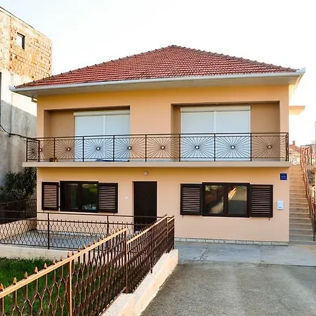 Apartment Rezo Zadar