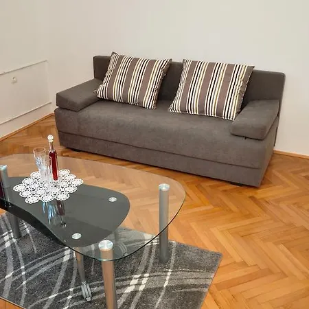 Apartment Rezo *
