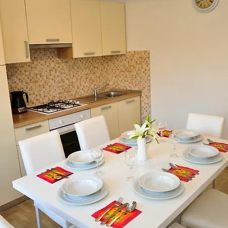 Apartment Rezo