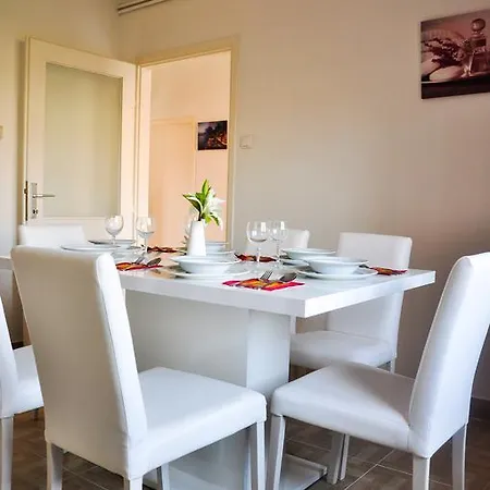 Apartment Rezo